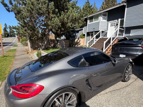Used 2014 Porsche Cayman RWD image 5