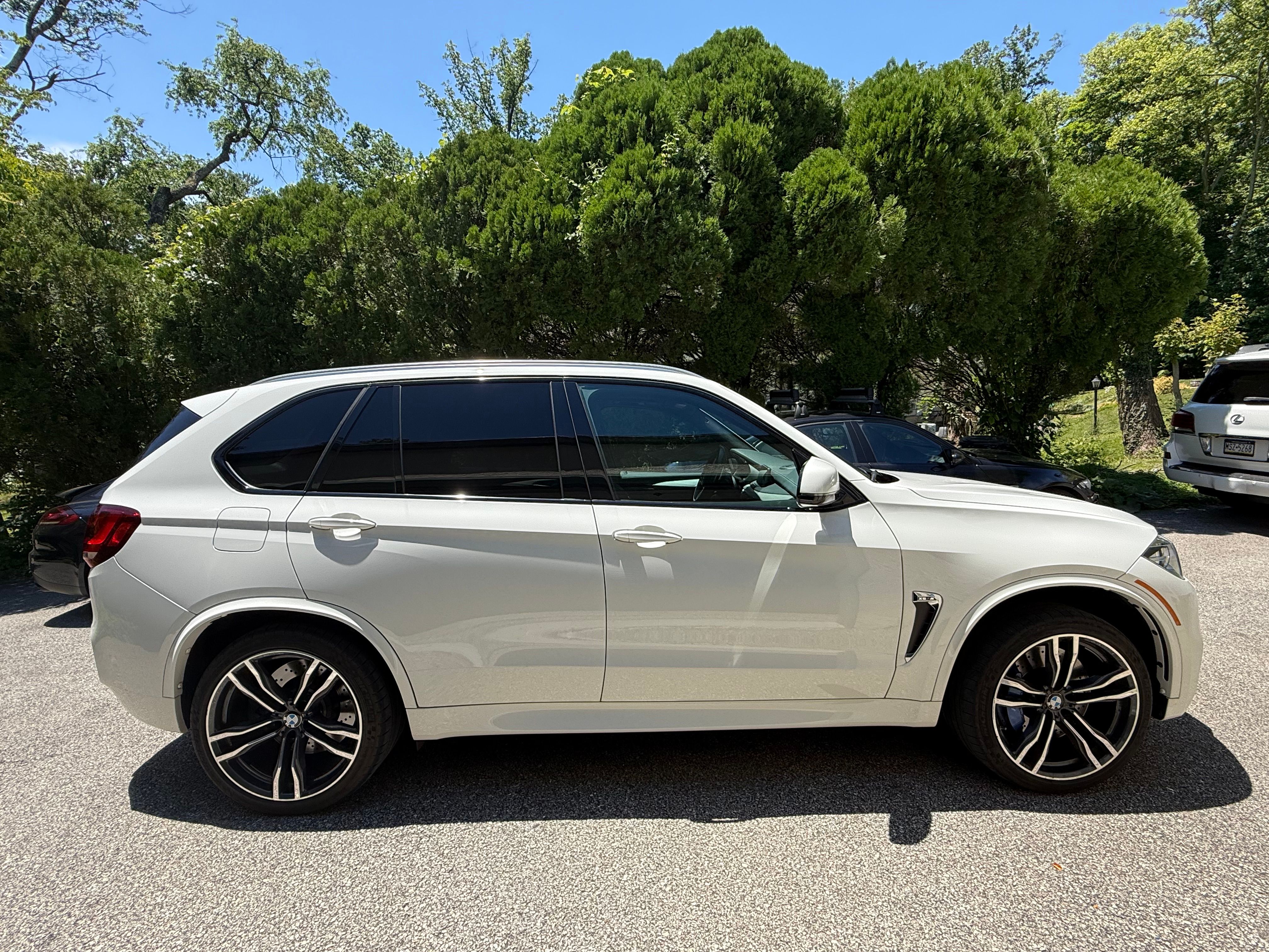 Used 2016 BMW X5 M AWD/4WD image 1