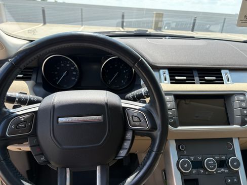 Used 2017 Land Rover Range Rover Evoque SE Premium AWD/4WD image 13