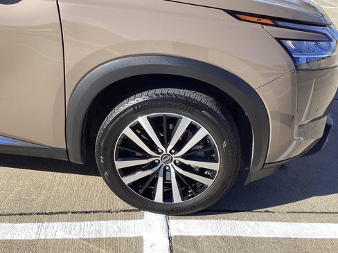 Used 2023 Nissan Pathfinder Platinum w/ Cargo Package image 20