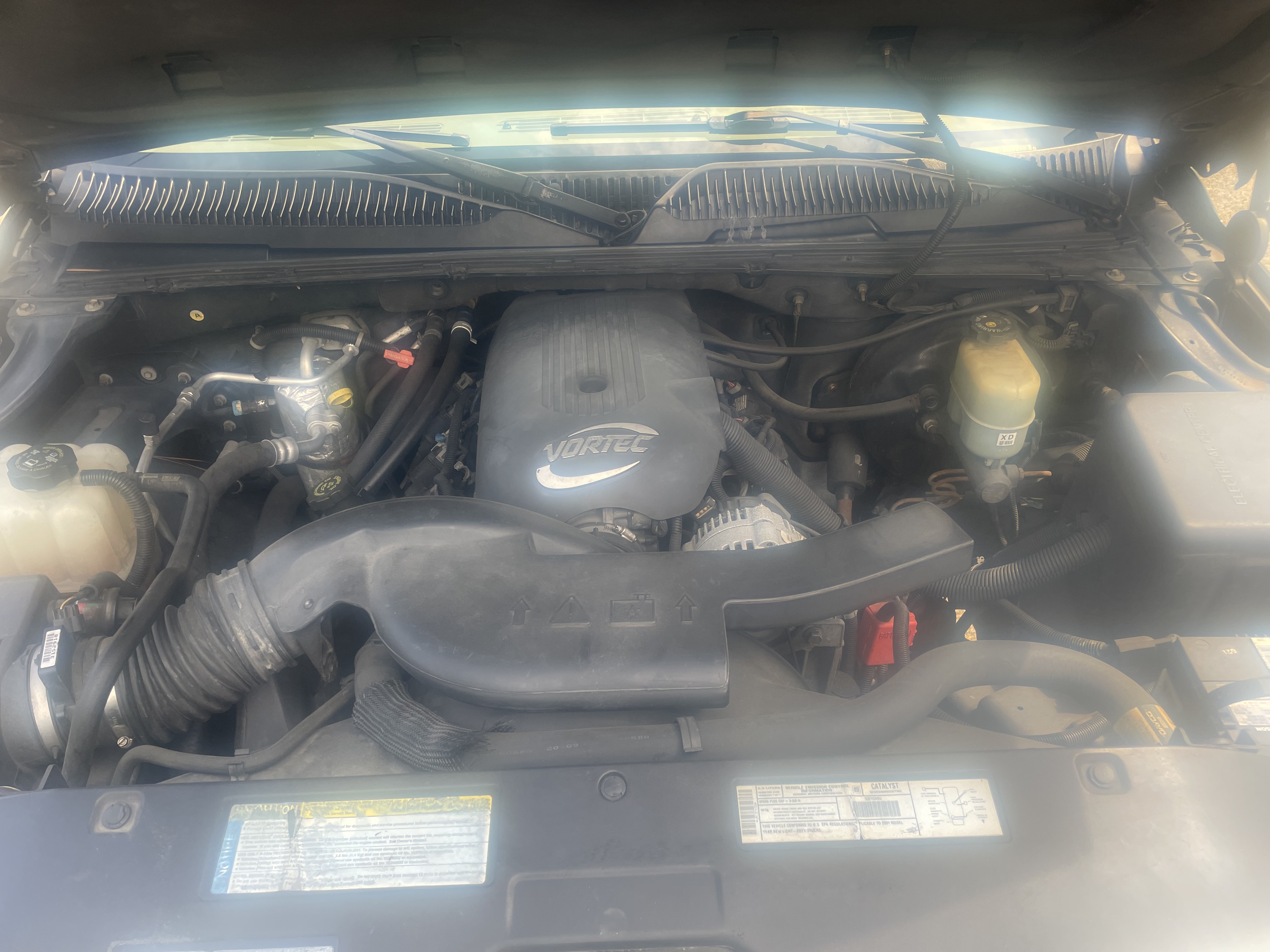 Used 2001 Chevrolet Tahoe LT w/ LT Preferred Equipment Group AWD/4WD image 13