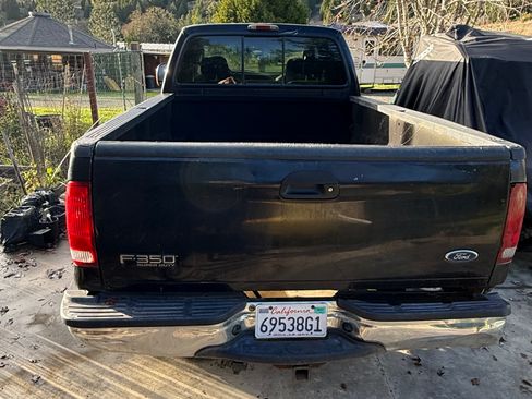 Used 2003 Ford F350 XLT image 4