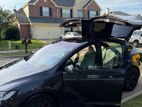 Used 2024 Tesla Model X AWD/4WD image 12
