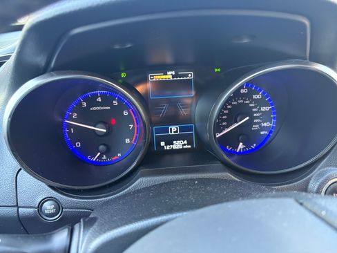 Used 2017 Subaru Outback 2.5i Limited image 6