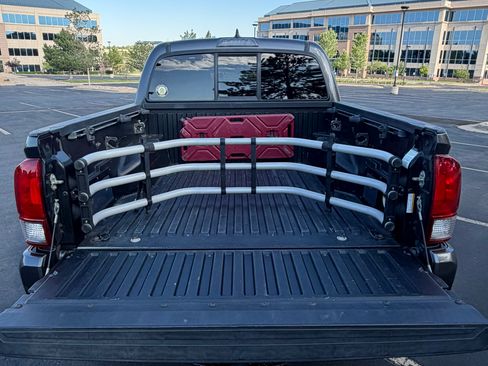 Used 2016 Toyota Tacoma TRD Sport w/ Towing Package AWD/4WD image 25