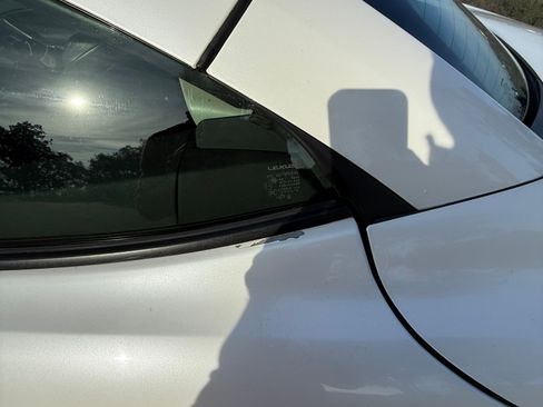 Used 2010 Lexus IS 250C image 11