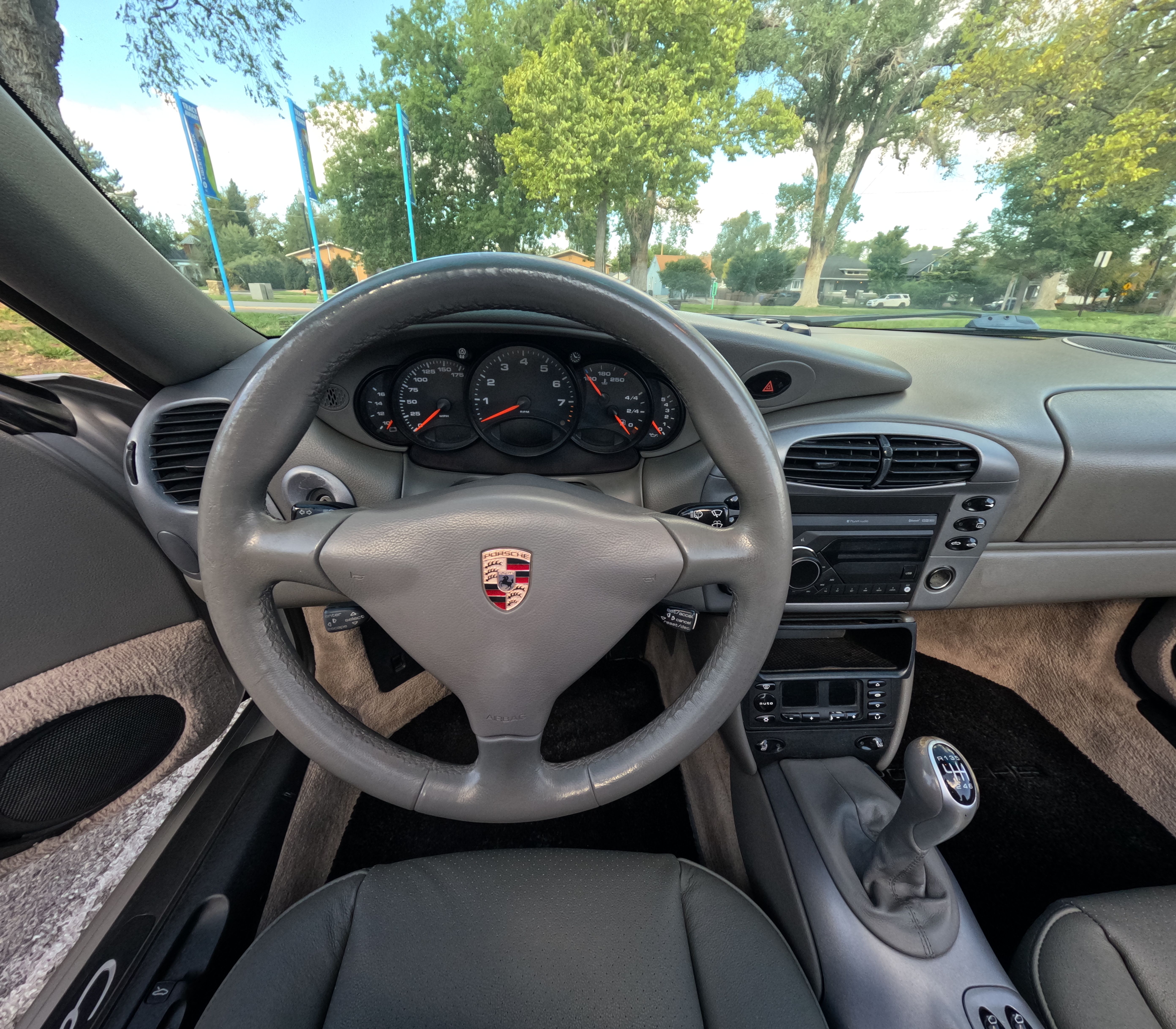 Used 2001 Porsche 911 Cabriolet image 19