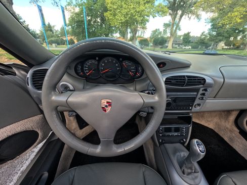 Used 2001 Porsche 911 Cabriolet image 19