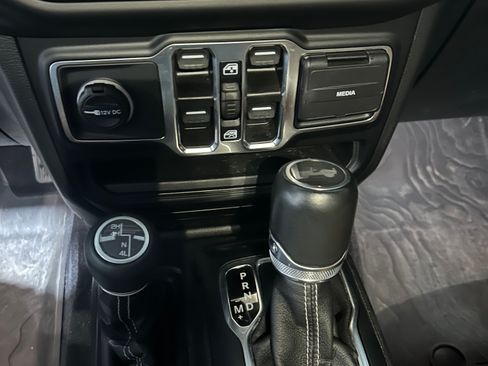 Used 2023 Jeep Wrangler Unlimited Sahara w/ Dual Top Group image 14