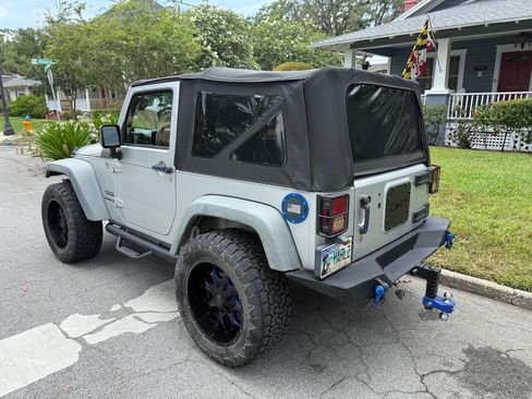 Used 2012 Jeep Wrangler Sport AWD/4WD image 4