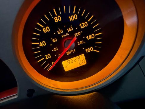 Used 2004 Nissan 350Z Touring image 1