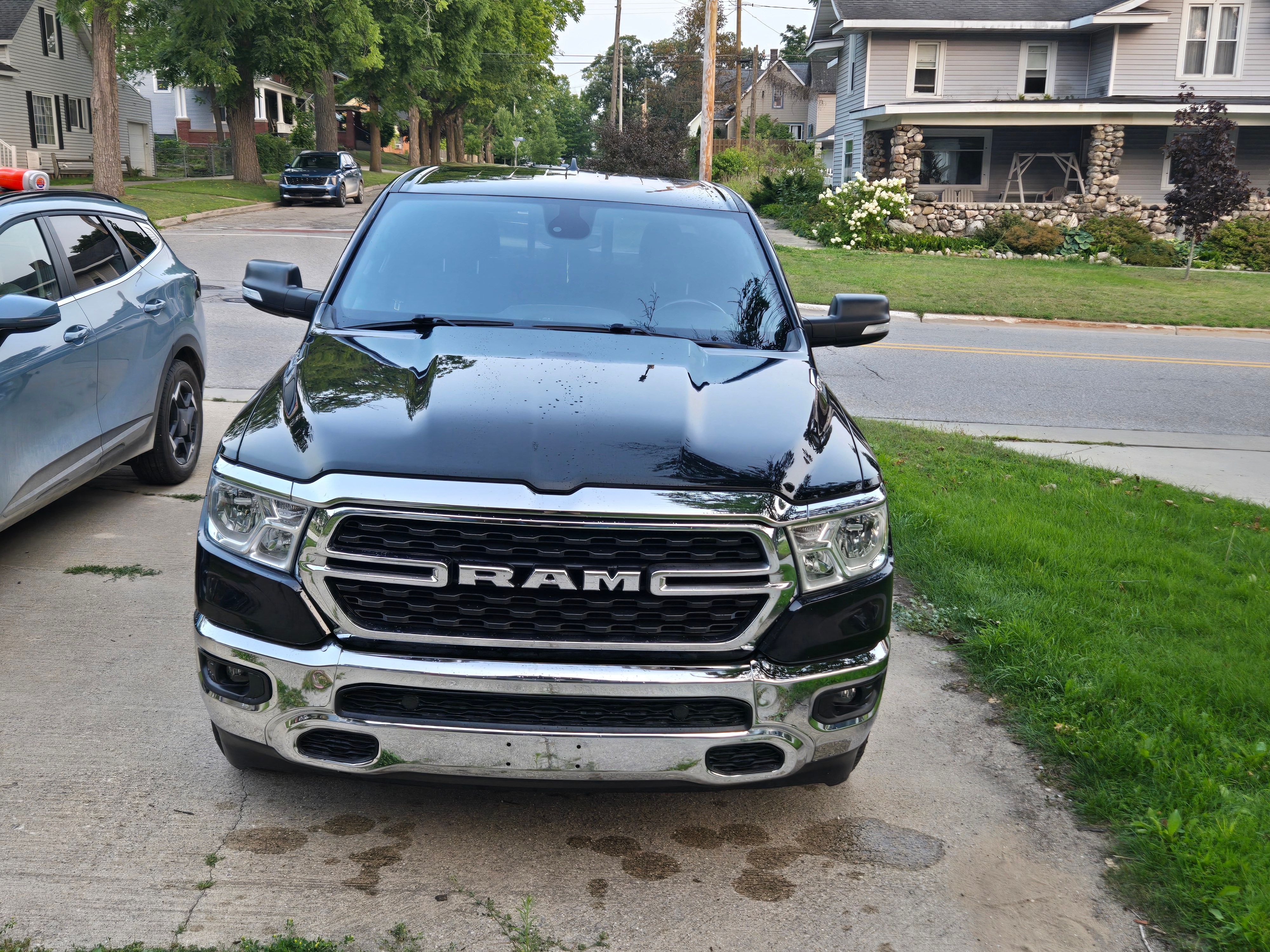 Used 2022 RAM 1500 Big Horn AWD/4WD image 4