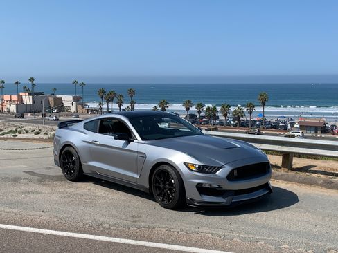 Used 2020 Ford Mustang Shelby GT350 image 1