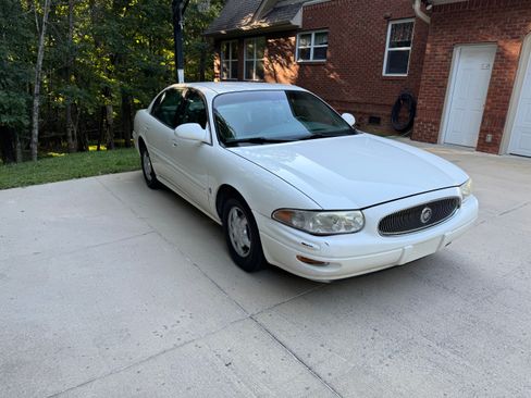 Used 2001 Buick Le Sabre Custom w/ Luxury Pkg FWD image 4