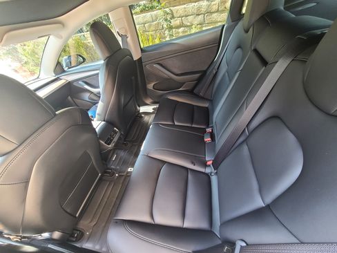 Used 2022 Tesla Model 3 Long Range image 15