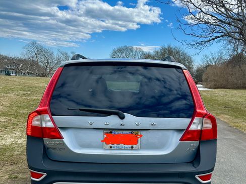 Used 2010 Volvo XC70 3.2 image 8