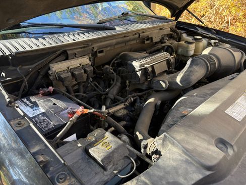 Used 2005 Ford Expedition Limited image 11