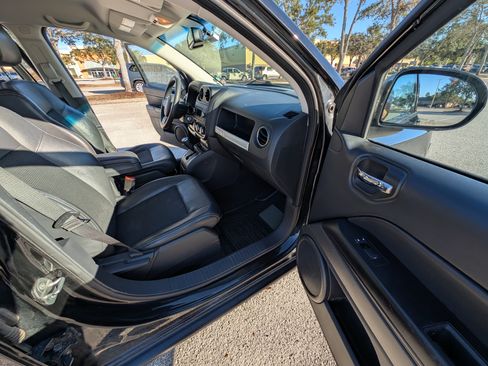 Used 2015 Jeep Compass Sport w/ Power Value Group image 24