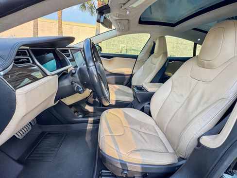 Used 2014 Tesla Model S P85 image 21