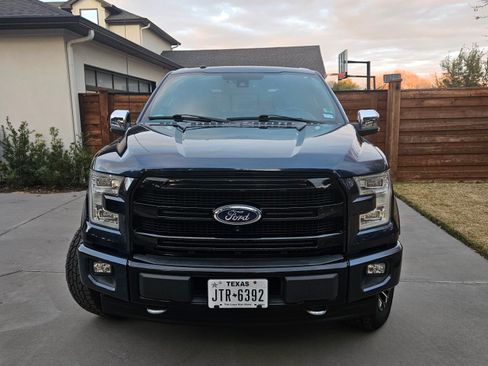 Used 2017 Ford F150 Platinum w/ Equipment Group 701A Luxury image 2