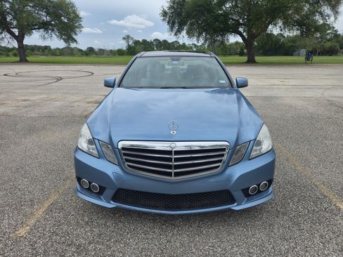 Used 2010 Mercedes-Benz E 350 Sedan image 9