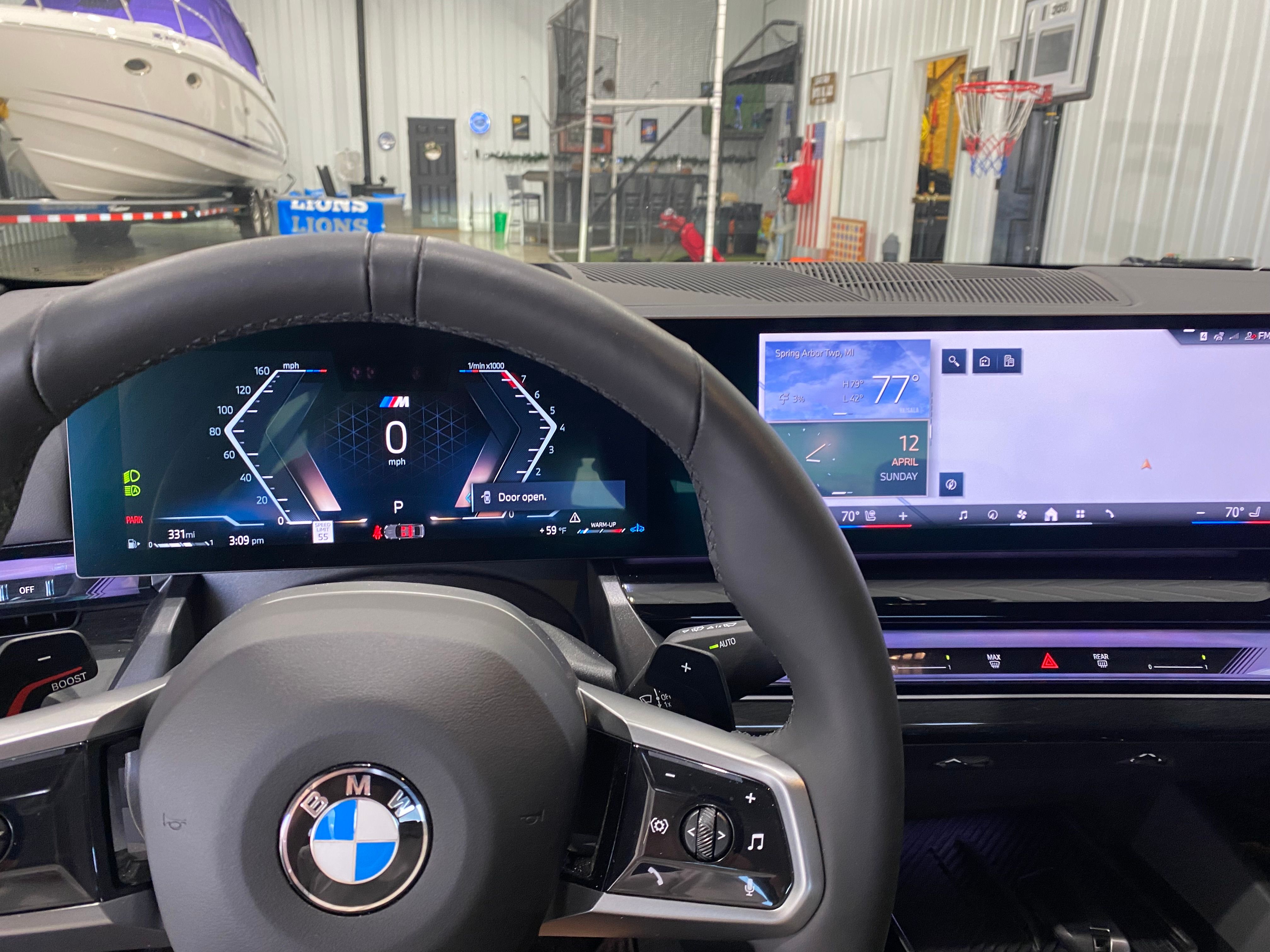 Used 2025 BMW 540i xDrive w/ M Sport Package AWD/4WD image 13