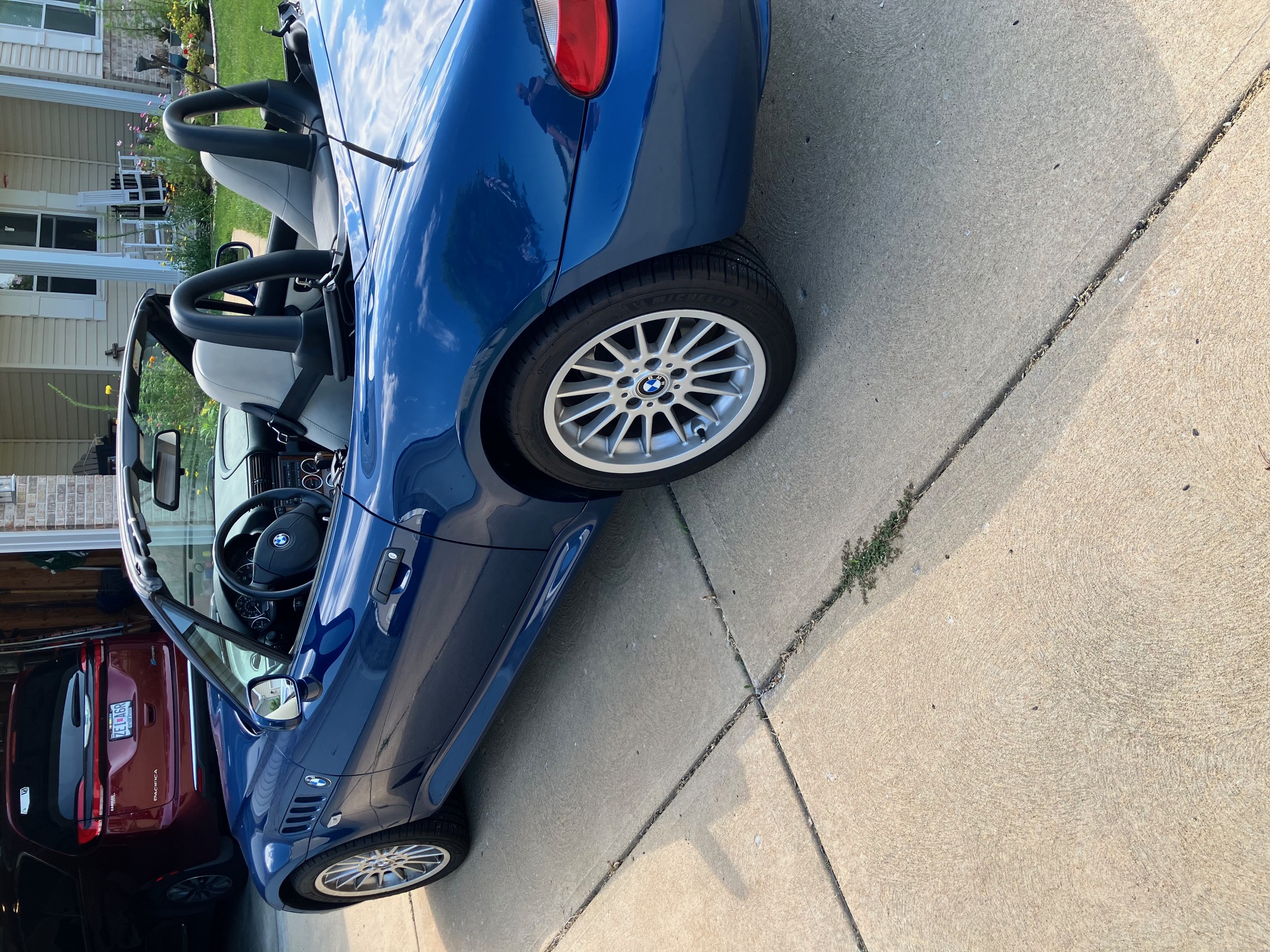 Used 2001 BMW Z3 3.0i RWD image 13