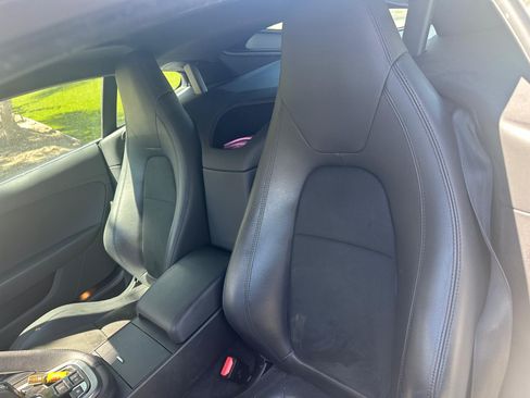 Used 2017 Jaguar F-TYPE Coupe image 14