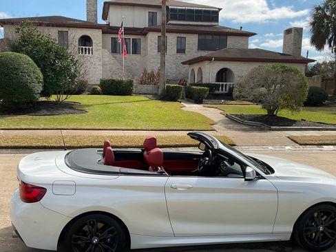 Used 2017 BMW M240i xDrive Convertible image 16