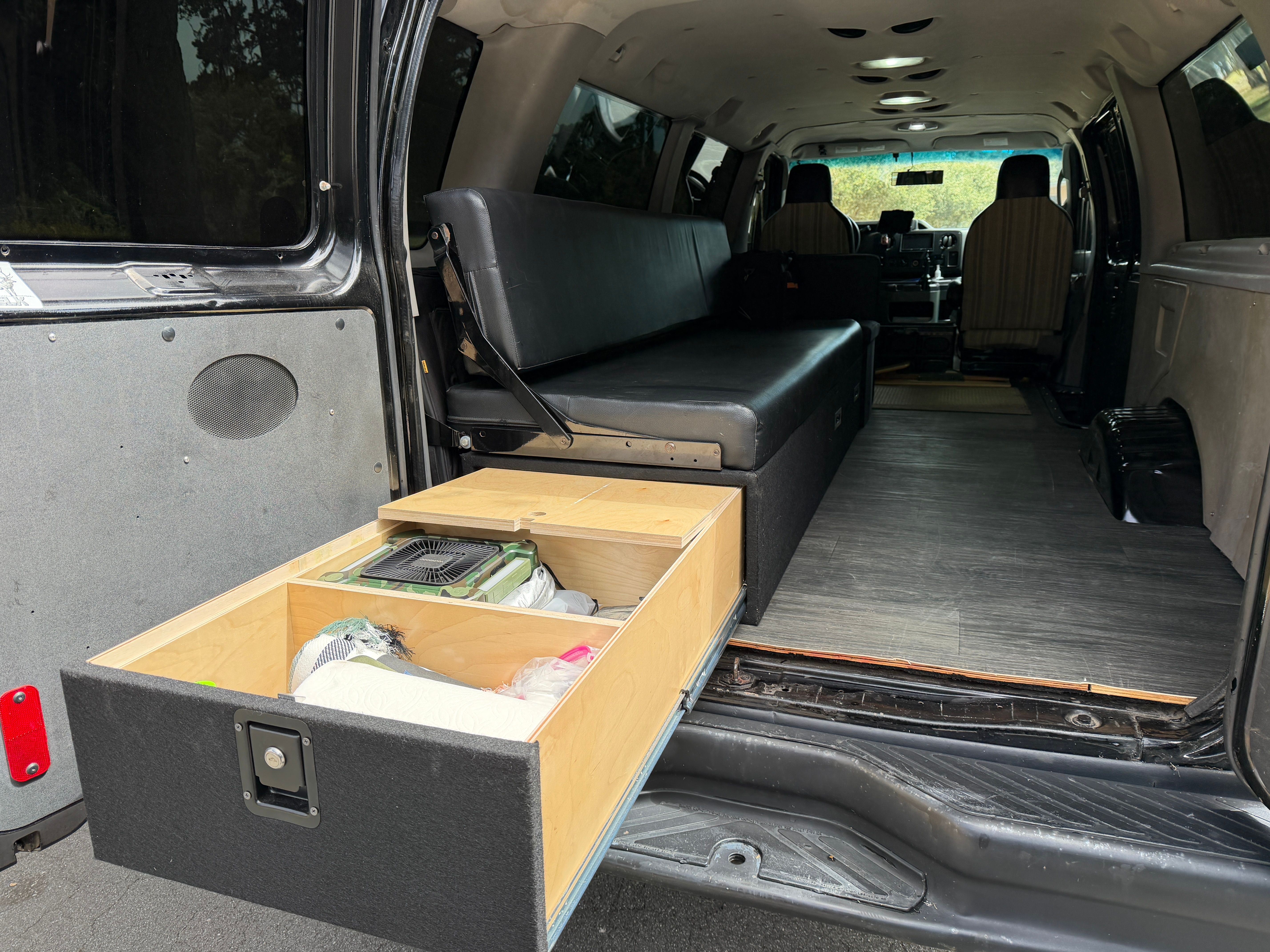 Used 2011 Ford E-350 and Econoline 350 XL w/ PWR Windows & Locks Group RWD image 12