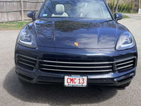 Used 2020 Porsche Cayenne AWD/4WD image 6