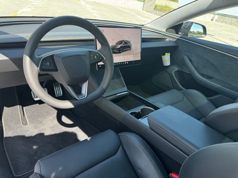 Used 2024 Tesla Model 3 Performance AWD/4WD image 17
