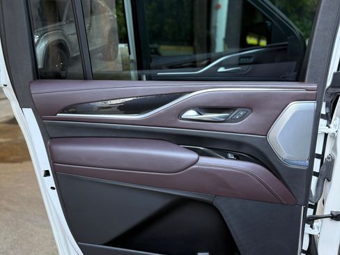 Used 2021 Cadillac Escalade ESV Sport Platinum w/ LPO, ONYX Package image 26