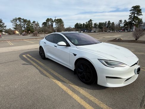 Used 2022 Tesla Model S Standard Range image 12