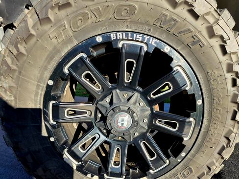 Used 2013 Chevrolet Tahoe LTZ image 10