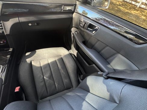 Used 2011 Mercedes-Benz E 550 Sedan image 26