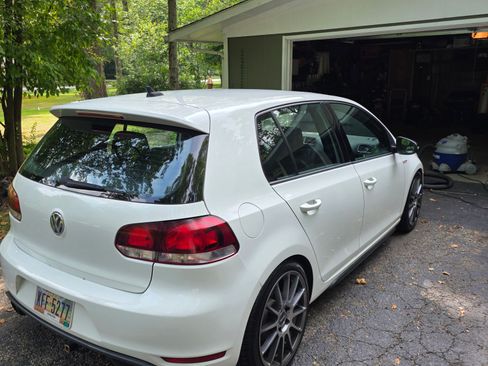 Used 2014 Volkswagen GTI Driver's Edition image 4