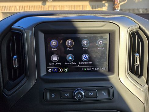 Used 2024 Chevrolet Silverado 2500 W/T image 12