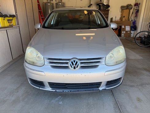 Used 2009 Volkswagen Rabbit S image 4