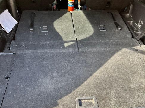 Used 2020 Ford Explorer XLT w/ Equipment Group 202A image 14