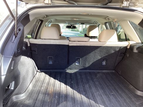 Used 2015 Subaru Outback 2.5i Premium image 6