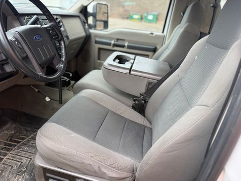 Used 2010 Ford F350 XLT image 6