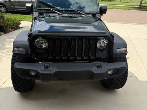 Used 2018 Jeep Wrangler Unlimited Sport AWD/4WD image 11