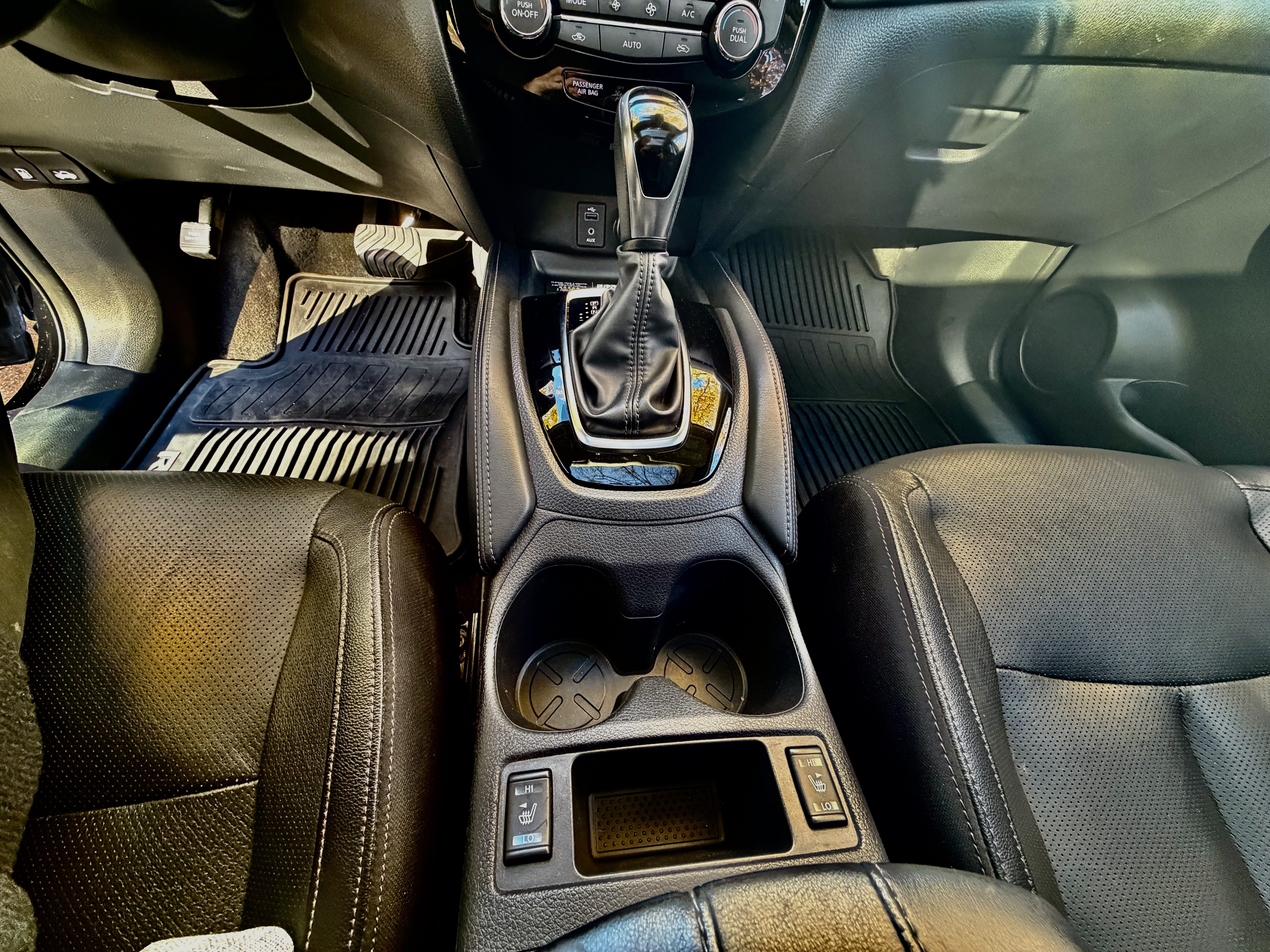Used 2017 Nissan Rogue SL w/ SL Premium Package AWD/4WD image 19
