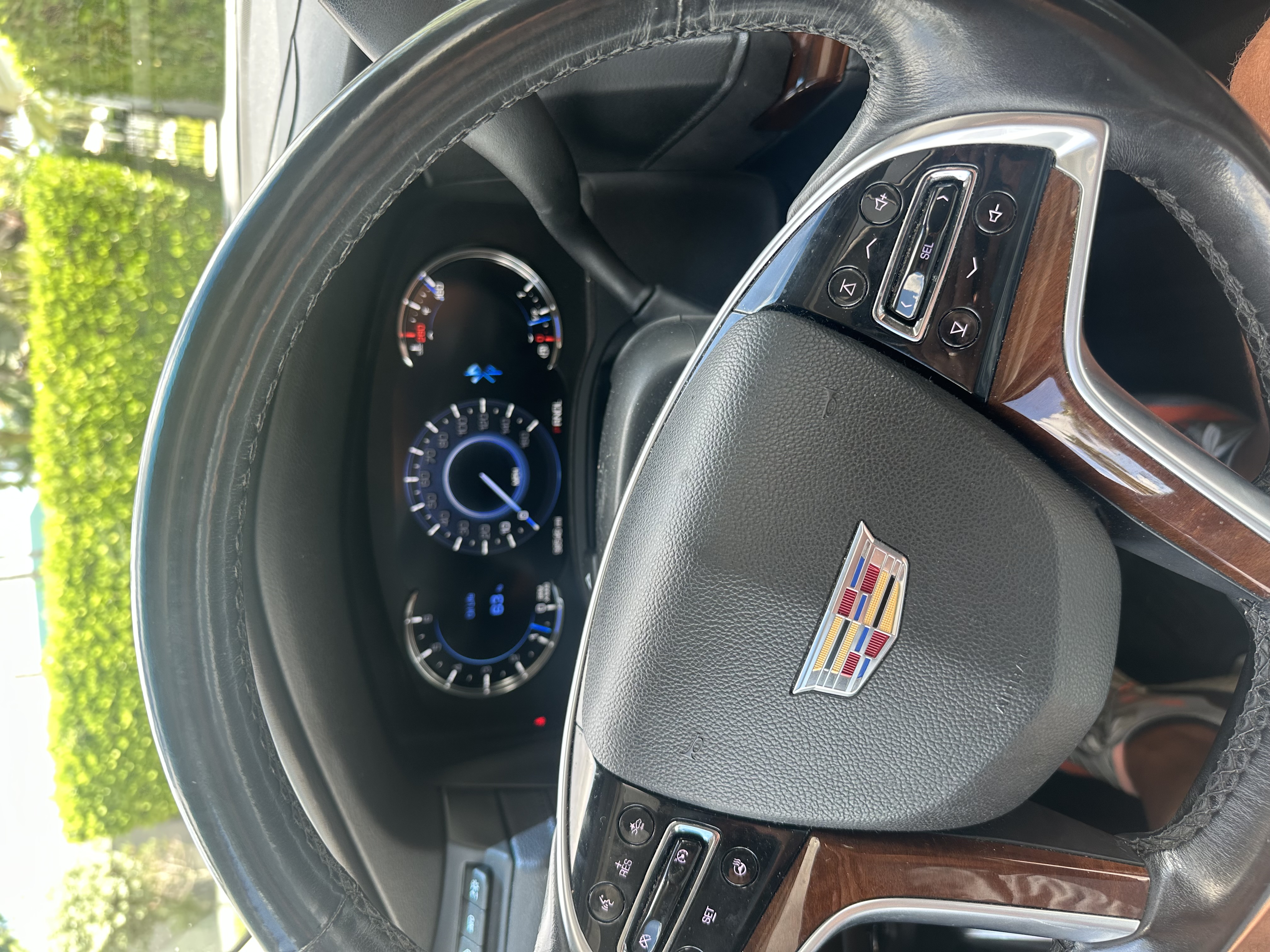 Used 2019 Cadillac Escalade Premium Luxury AWD/4WD image 5