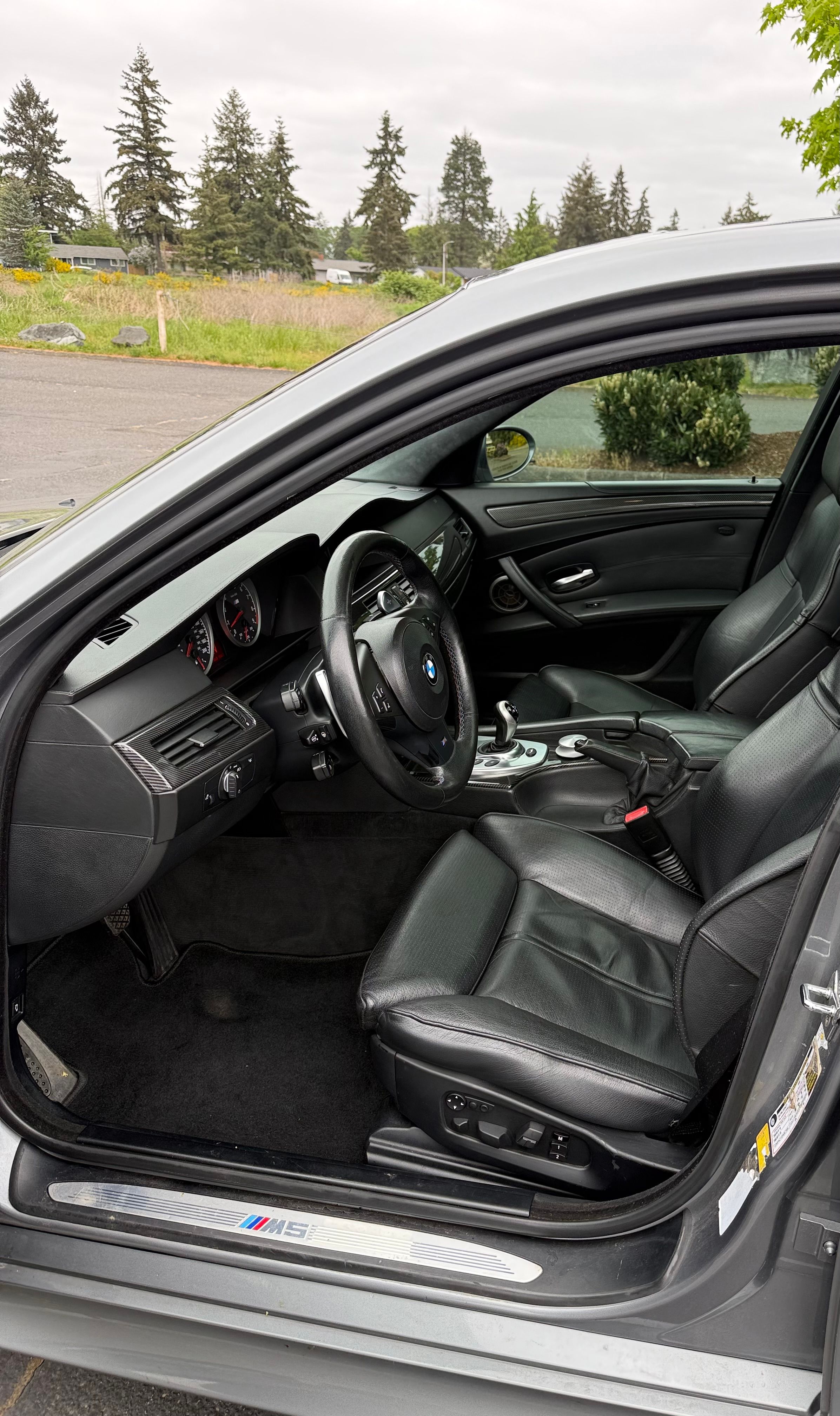 Used 2008 BMW M5 RWD image 9