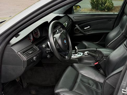 Used 2008 BMW M5 RWD image 9