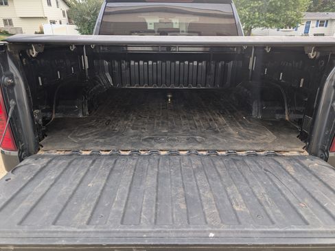 Used 2021 Chevrolet Silverado 1500 LT image 13