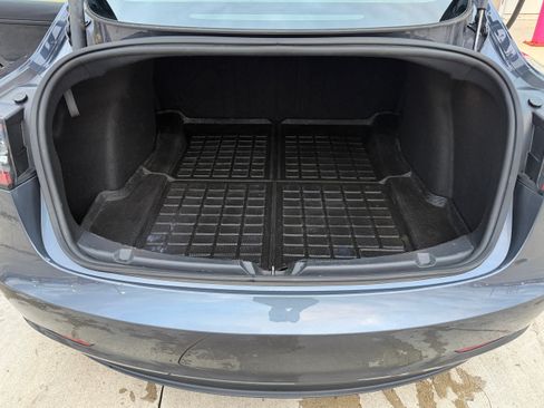 Used 2023 Tesla Model 3 Standard Range image 12