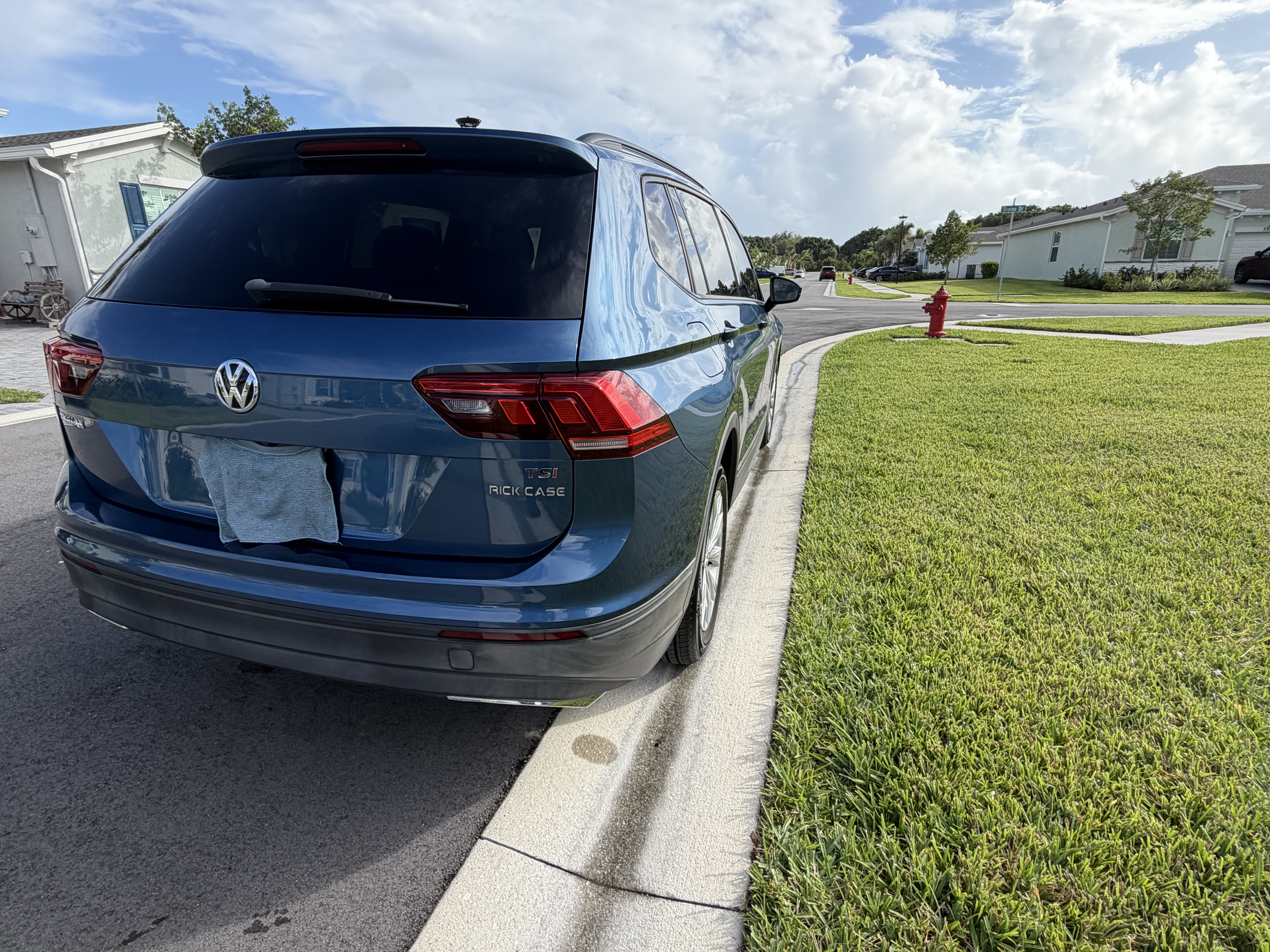 Used 2018 Volkswagen Tiguan S FWD image 26